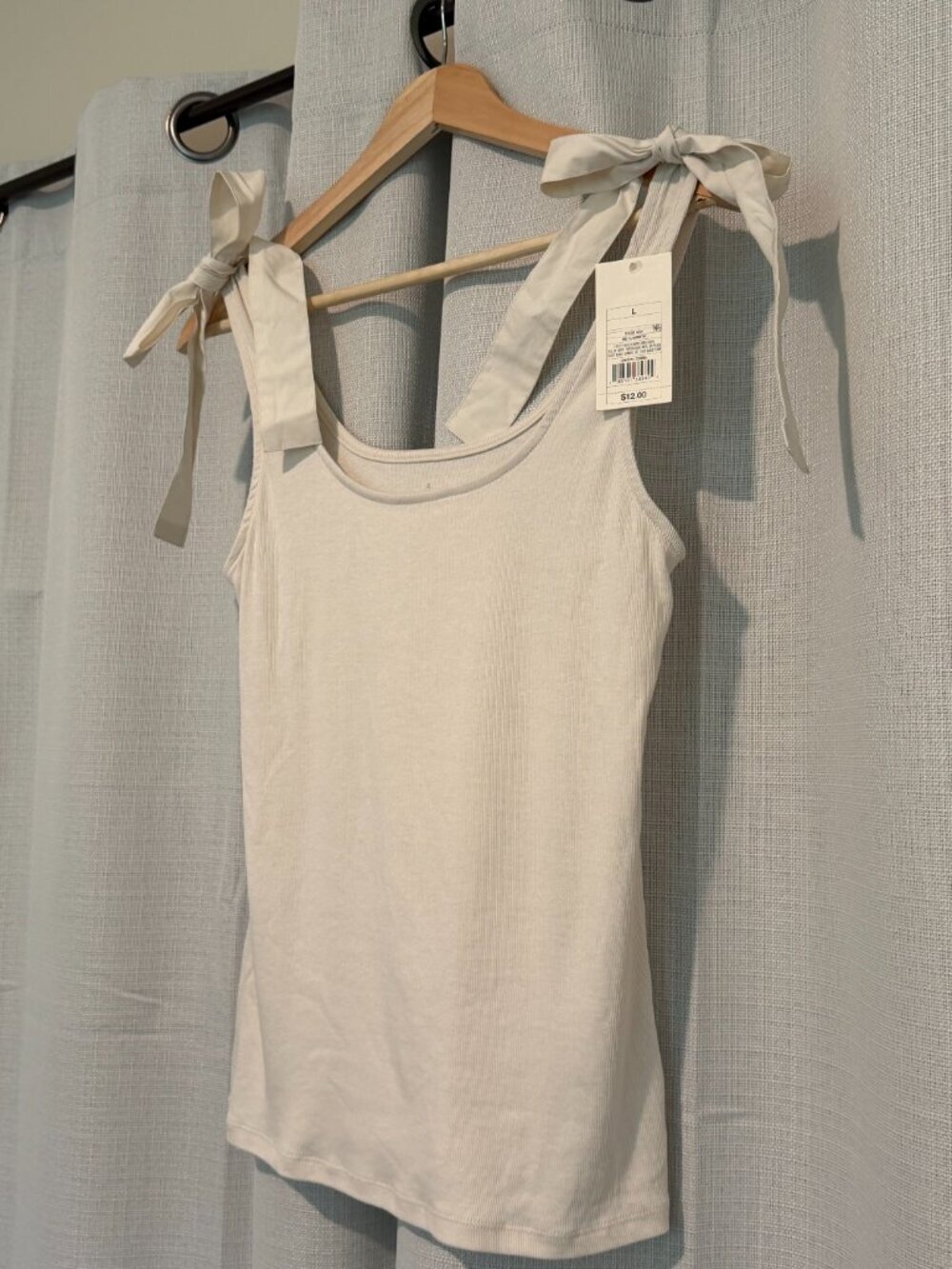 A New Day Cream Bow Shoulder Ribbed Tank Top Large Scoop Neck NWT - Picture 6 of 8